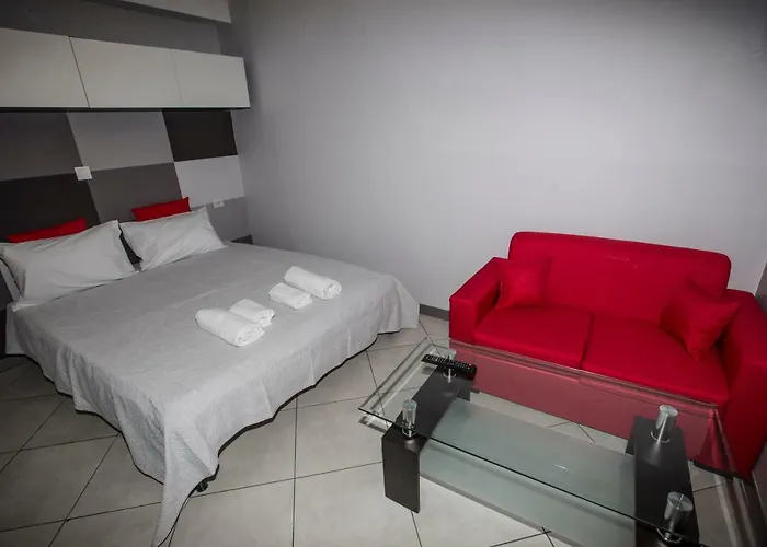 Trendy Living In Monastiraki